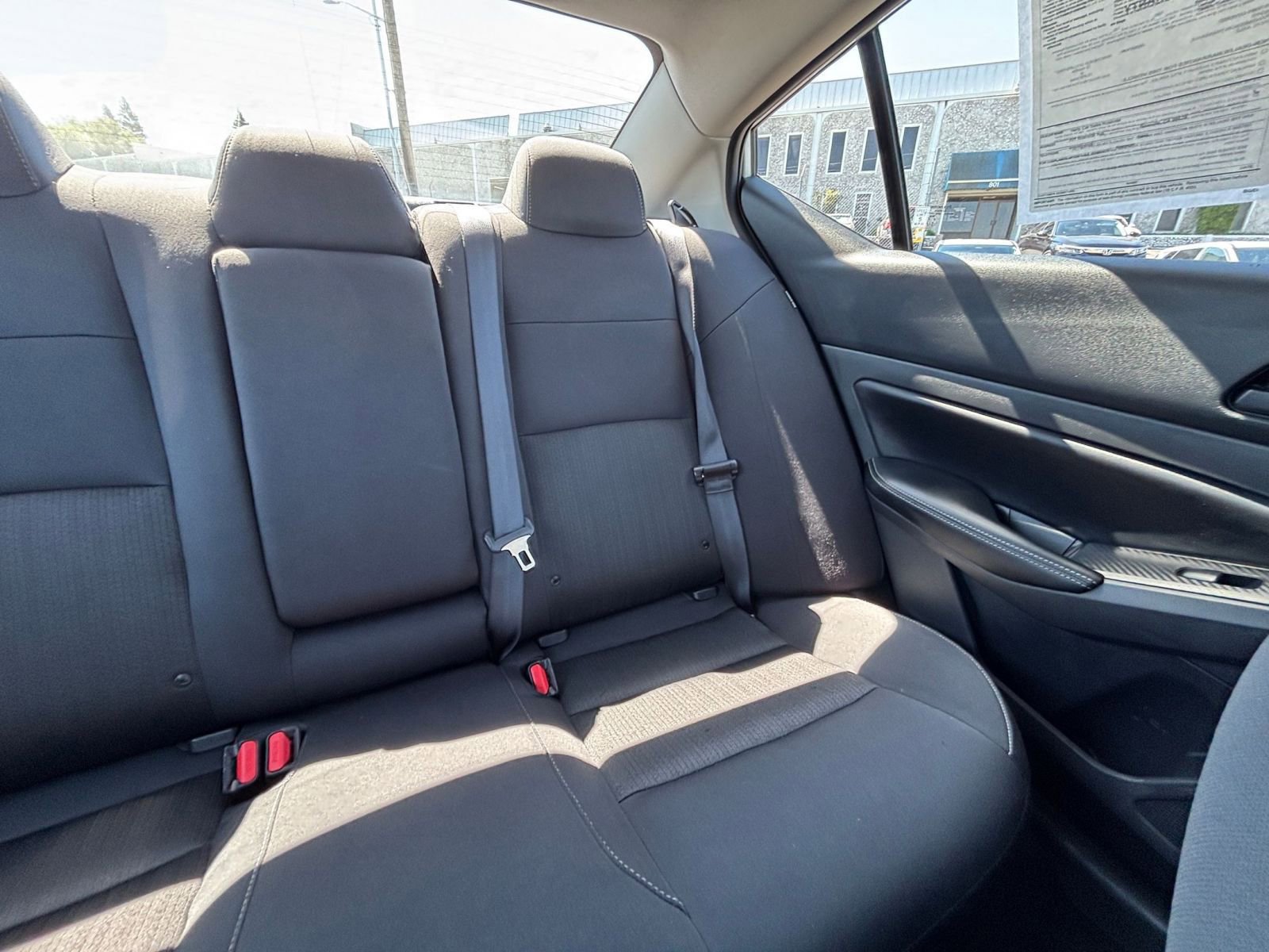 Used 2025 Nissan Altima 2.5 SV FWD image 37
