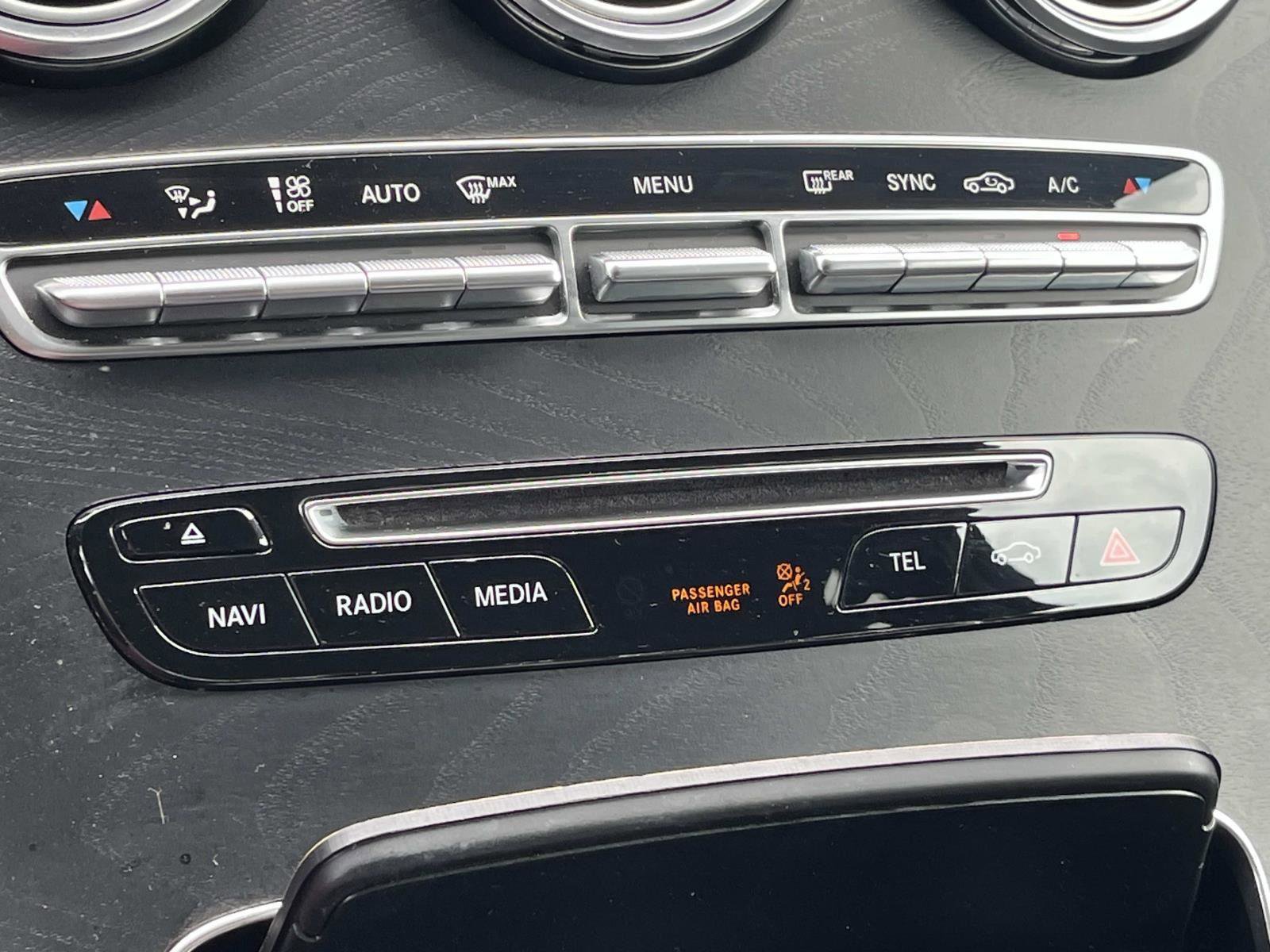 Used 2019 Mercedes-Benz GLC 300 4MATIC Coupe image 30