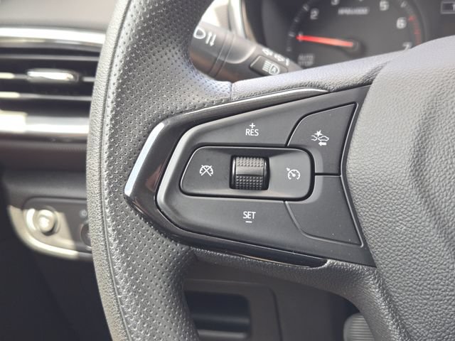Used 2023 Chevrolet TrailBlazer LT AWD/4WD image 28