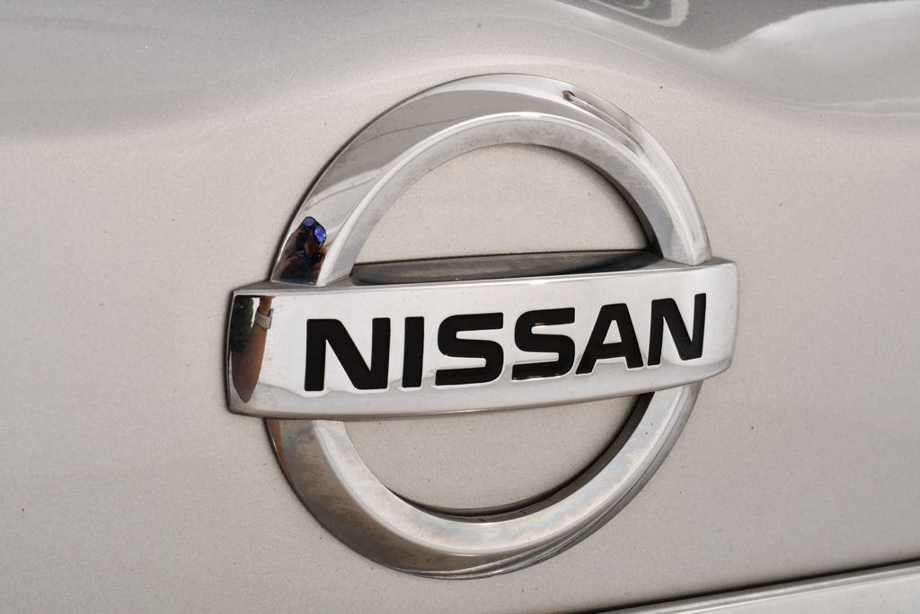 Used 2019 Nissan Pathfinder Platinum AWD/4WD image 25