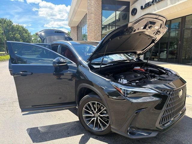 Used 2024 Lexus NX 350h AWD w/ Vision Package image 9