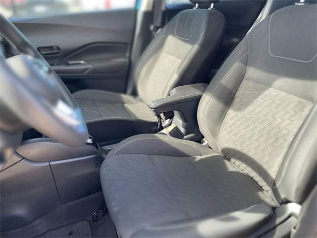 Used 2021 Nissan Kicks S image 19