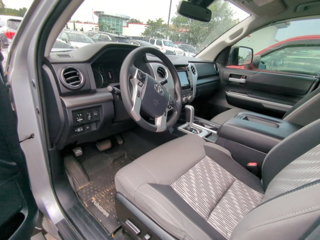 Used 2019 Toyota Tundra SR5 w/ SR5 Upgrade Package AWD/4WD image 8