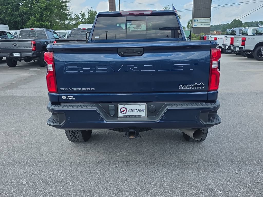 Used 2023 Chevrolet Silverado 2500 High Country w/ Z71 Off-Road Package AWD/4WD image 6