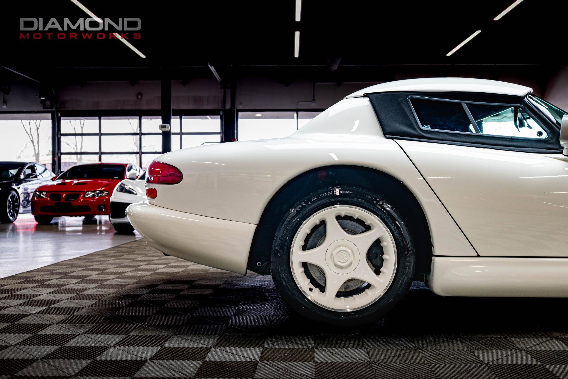 Used 1996 Dodge Viper RT/10 image 25