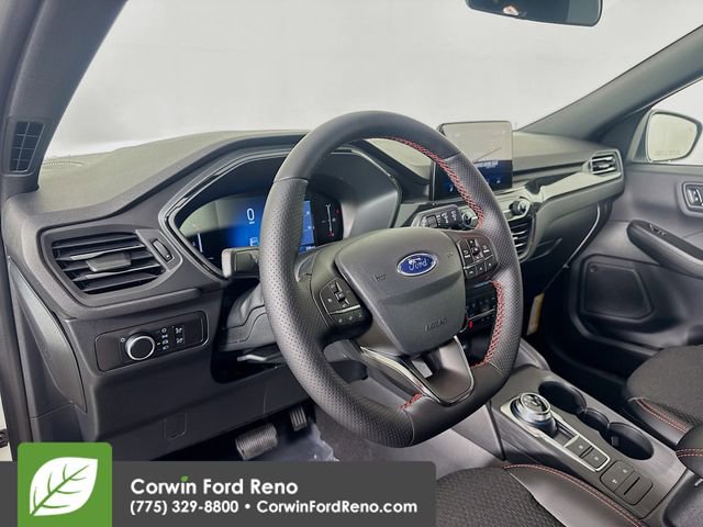 New 2026 Ford Escape ST-Line w/ Cold Weather Package AWD/4WD image 9