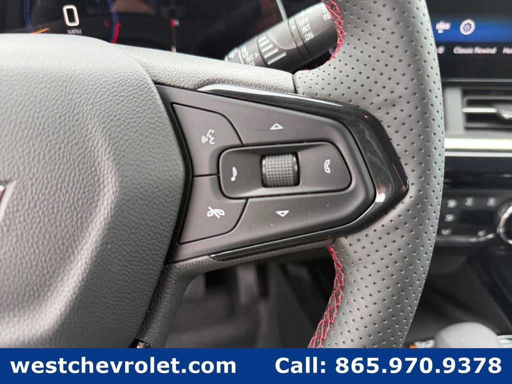 New 2026 Chevrolet Trax RS w/ Sunroof Package FWD image 22