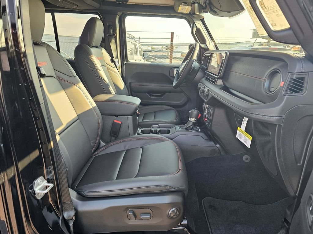 New 2025 Jeep Wrangler Unlimited Rubicon AWD/4WD image 15
