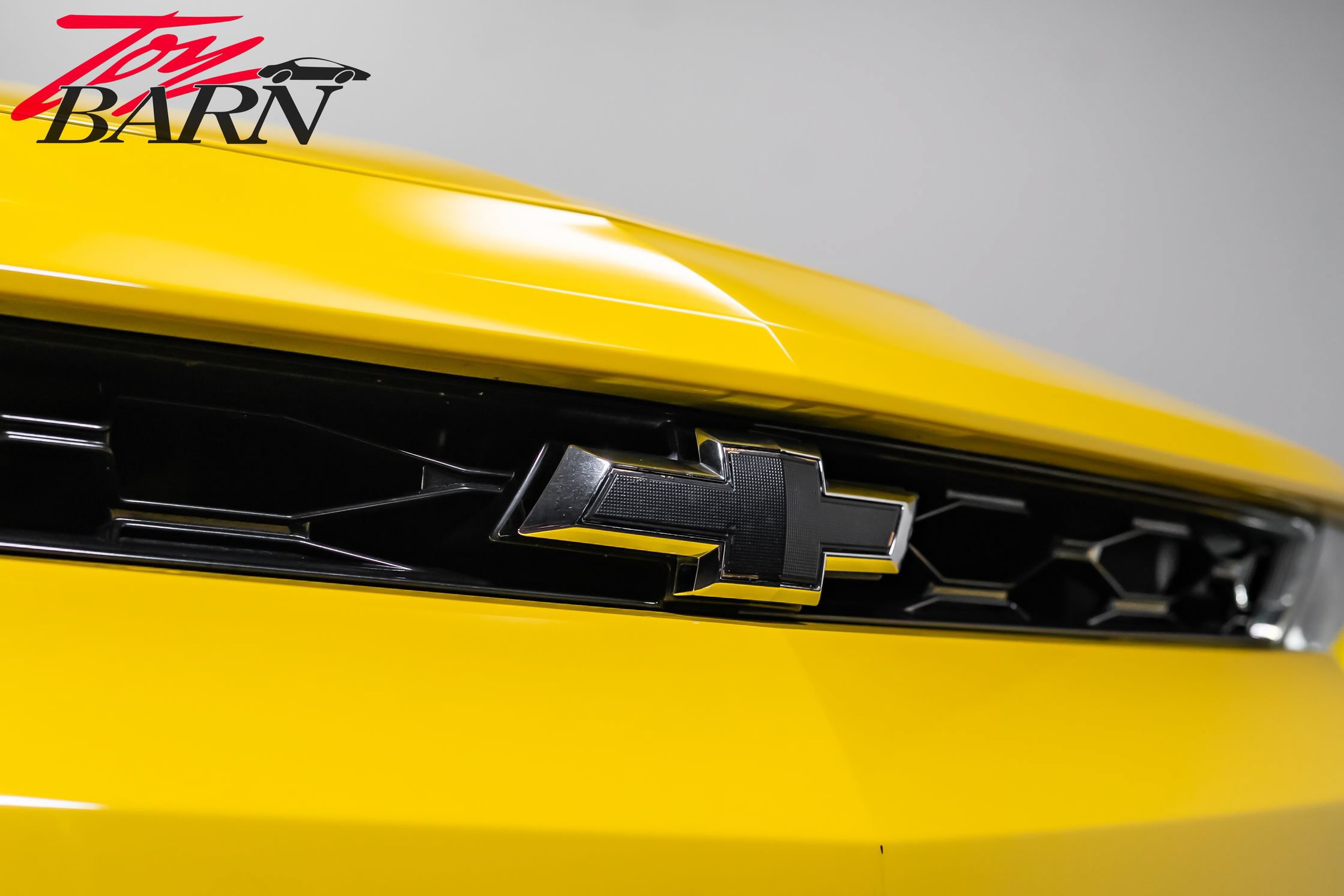 Used 2016 Chevrolet Camaro SS RWD image 9