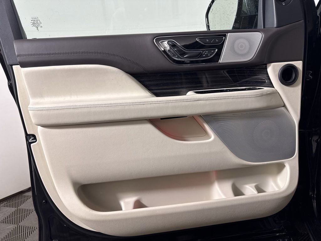 Certified 2023 Lincoln Navigator Black Label image 53