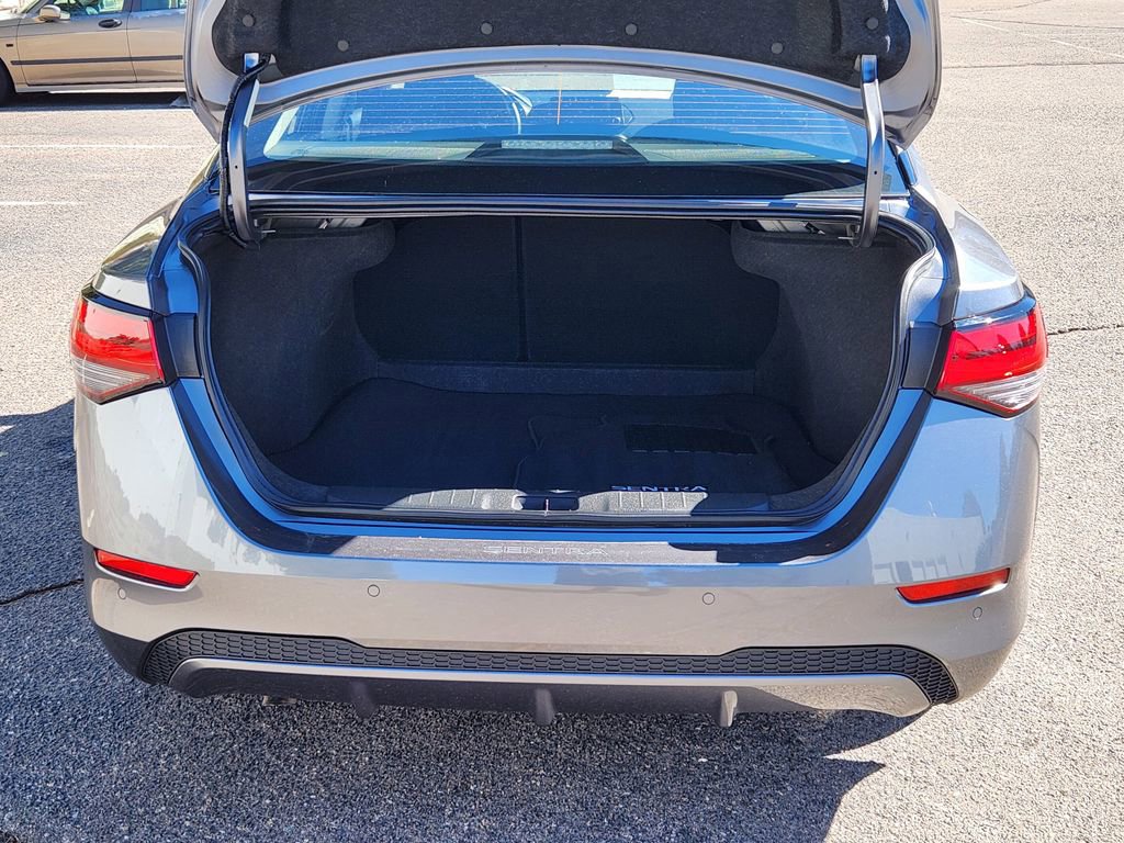 Used 2025 Nissan Sentra S image 14