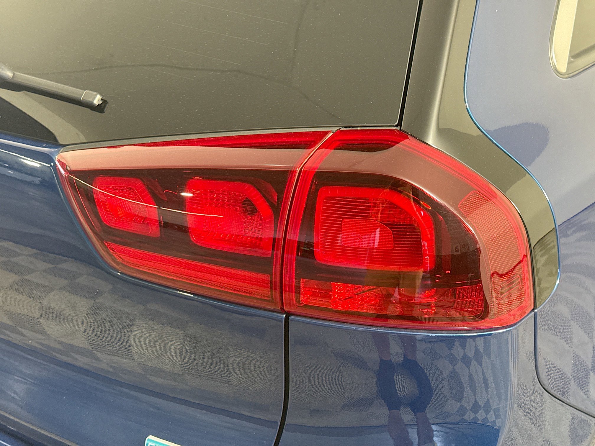 Used 2022 Kia Niro LXS image 34