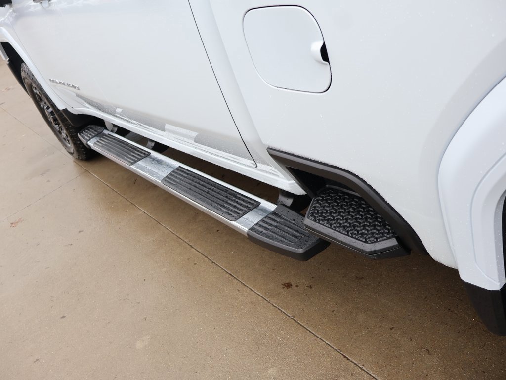 New 2026 GMC Sierra 3500 Denali w/ Denali Reserve Package image 9