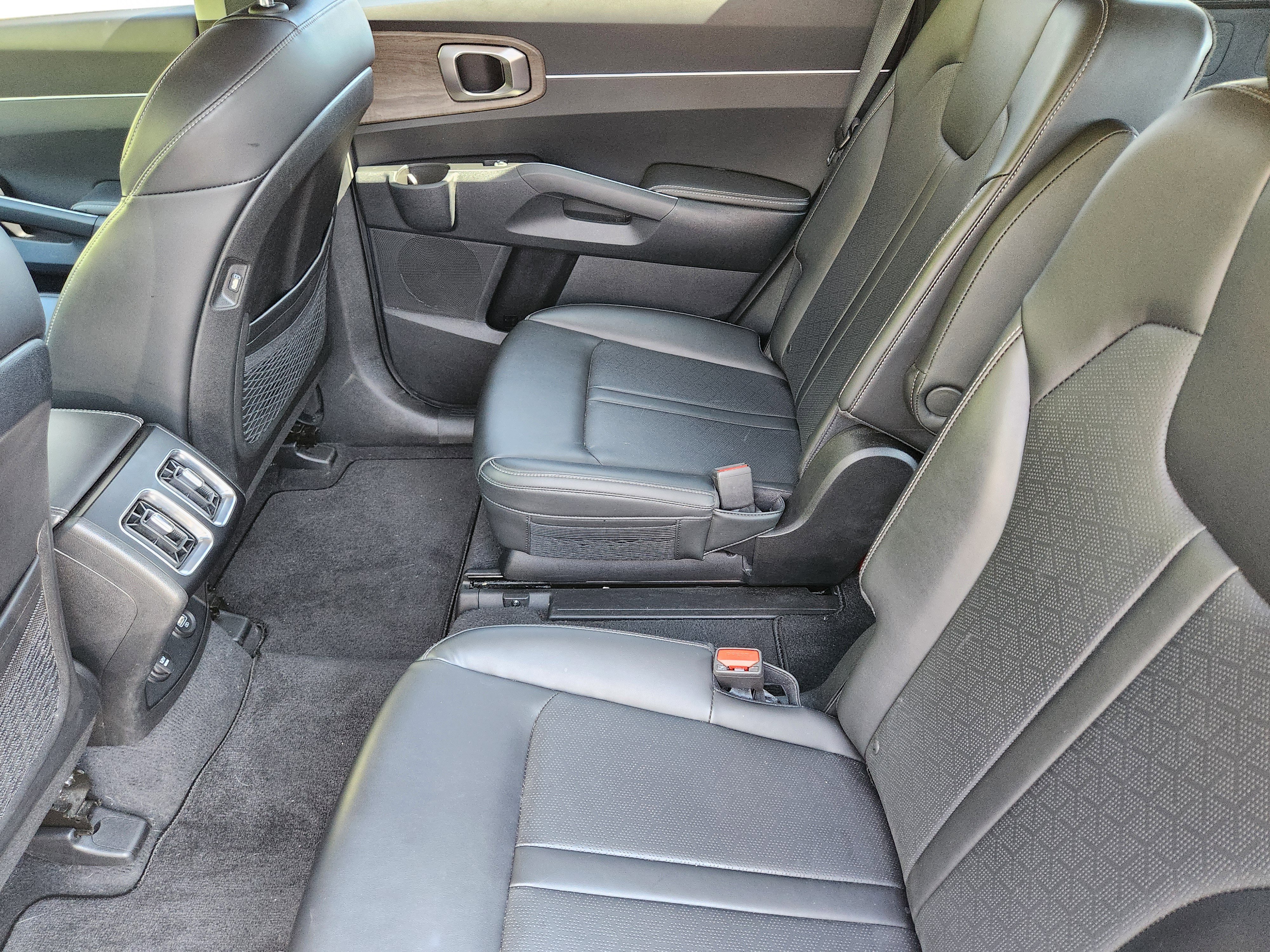 Used 2023 Kia Sorento X-Line EX image 21