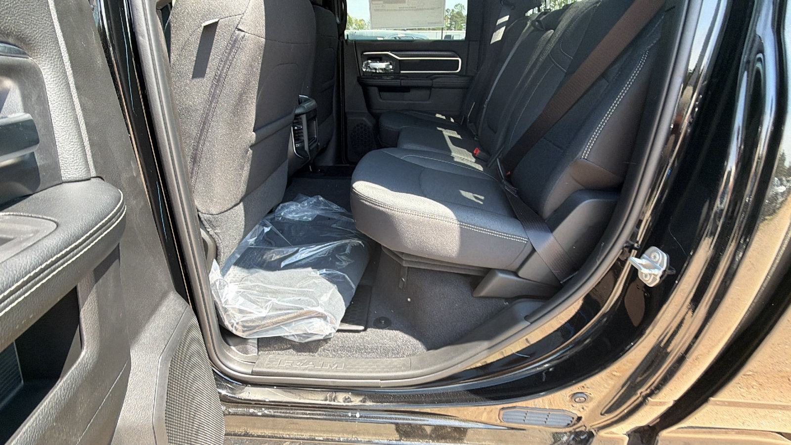 New 2026 RAM 2500 Big Horn AWD/4WD image 19