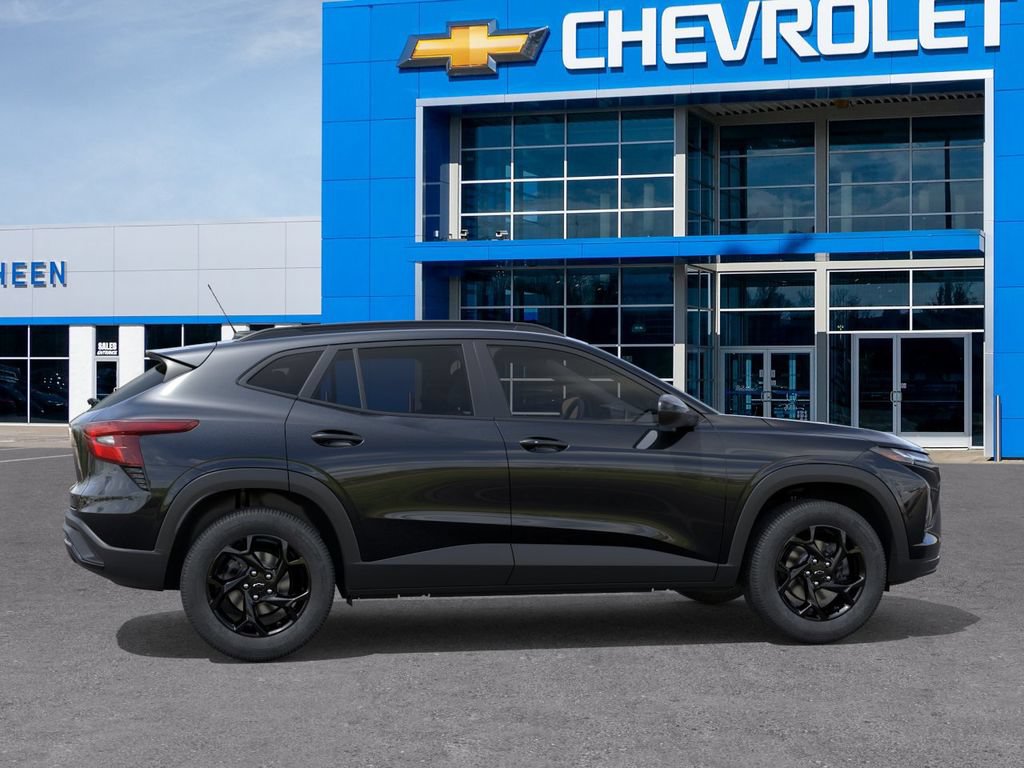 New 2026 Chevrolet Trax LT w/ Driver Confidence Package FWD image 5