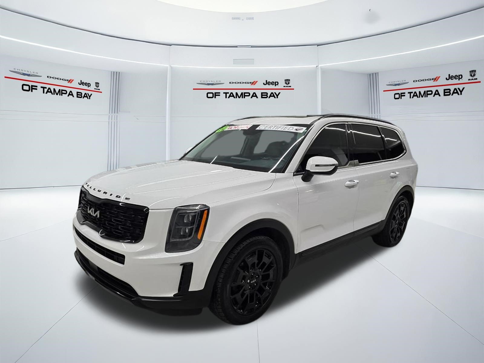Used 2022 Kia Telluride EX w/ EX Premium Package AWD/4WD image 2