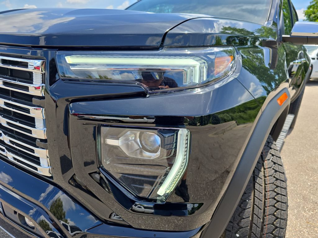 New 2026 GMC Canyon Denali AWD/4WD image 35
