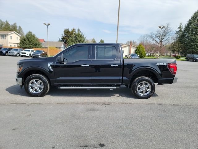 Used 2024 Ford F150 XLT image 3