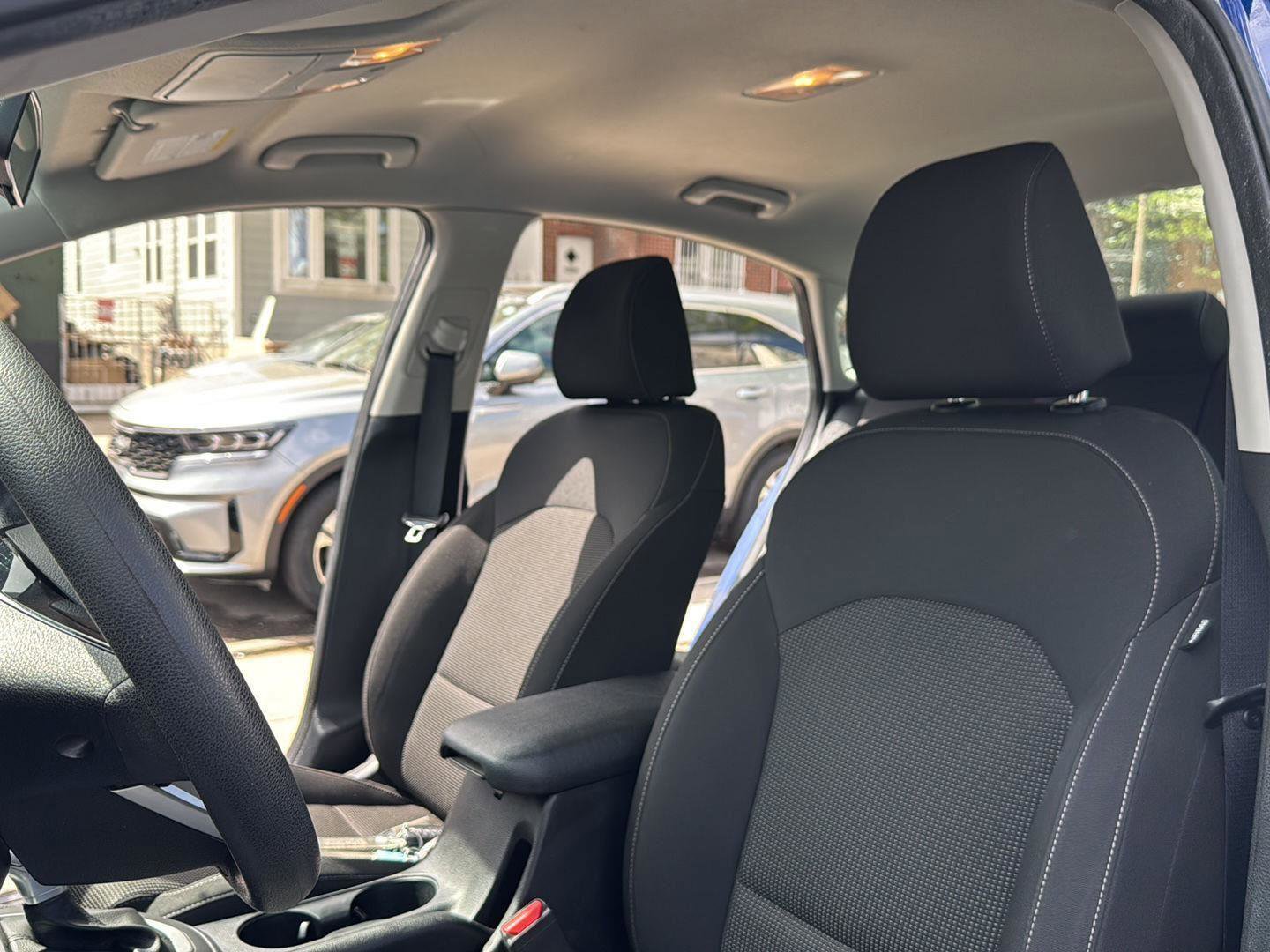 Used 2020 Kia Forte LXS image 9