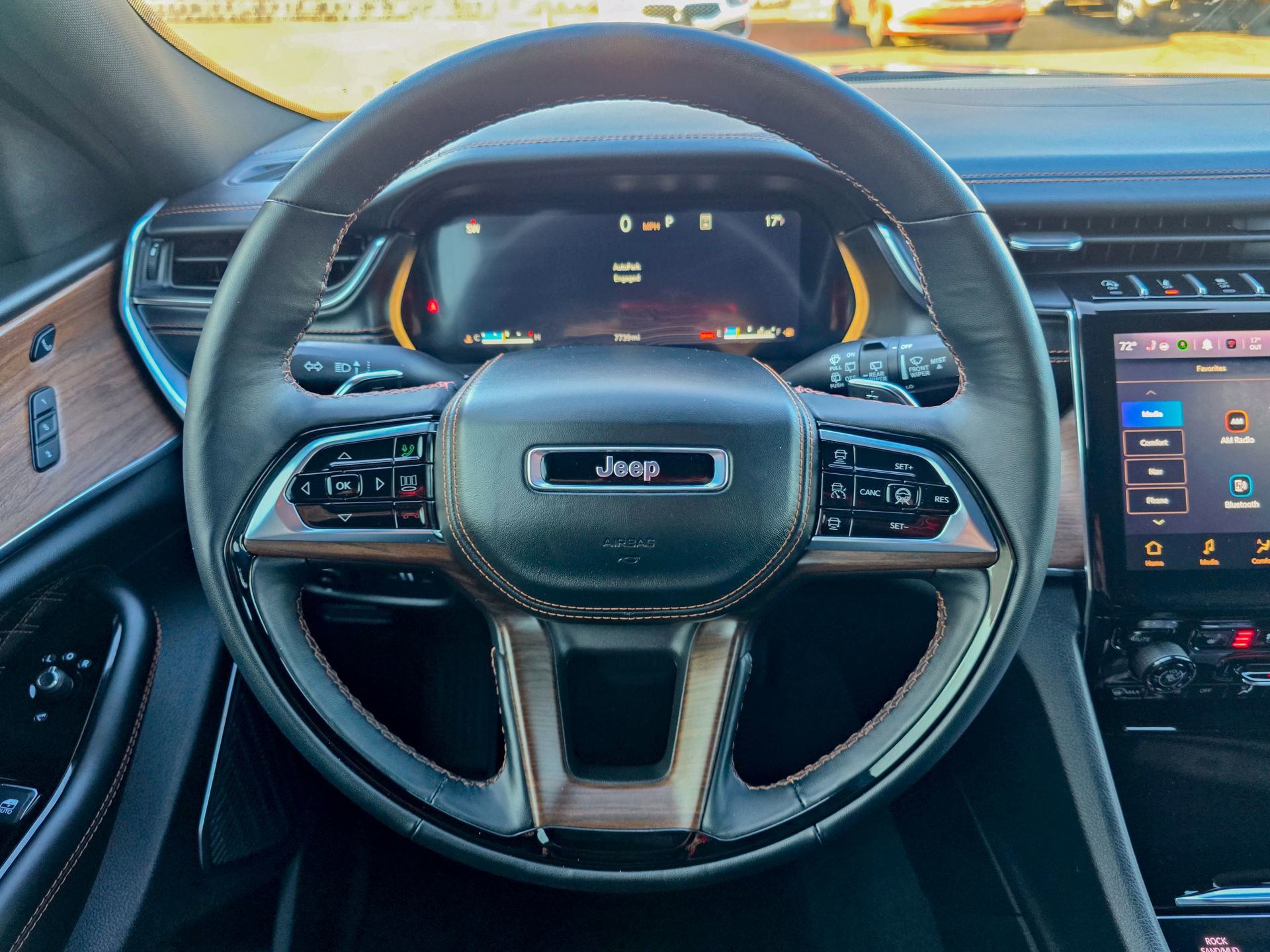 Used 2025 Jeep Grand Cherokee L Summit image 37