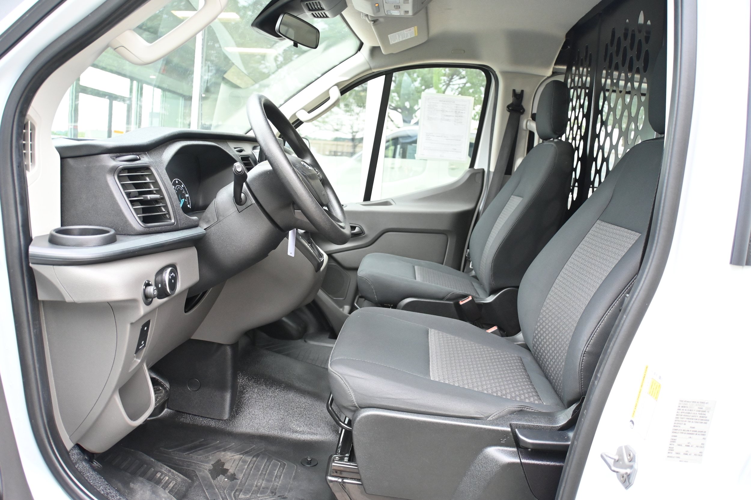 Used 2025 Ford Transit 250 Low Roof w/ Exterior Upgrade Package RWD image 7