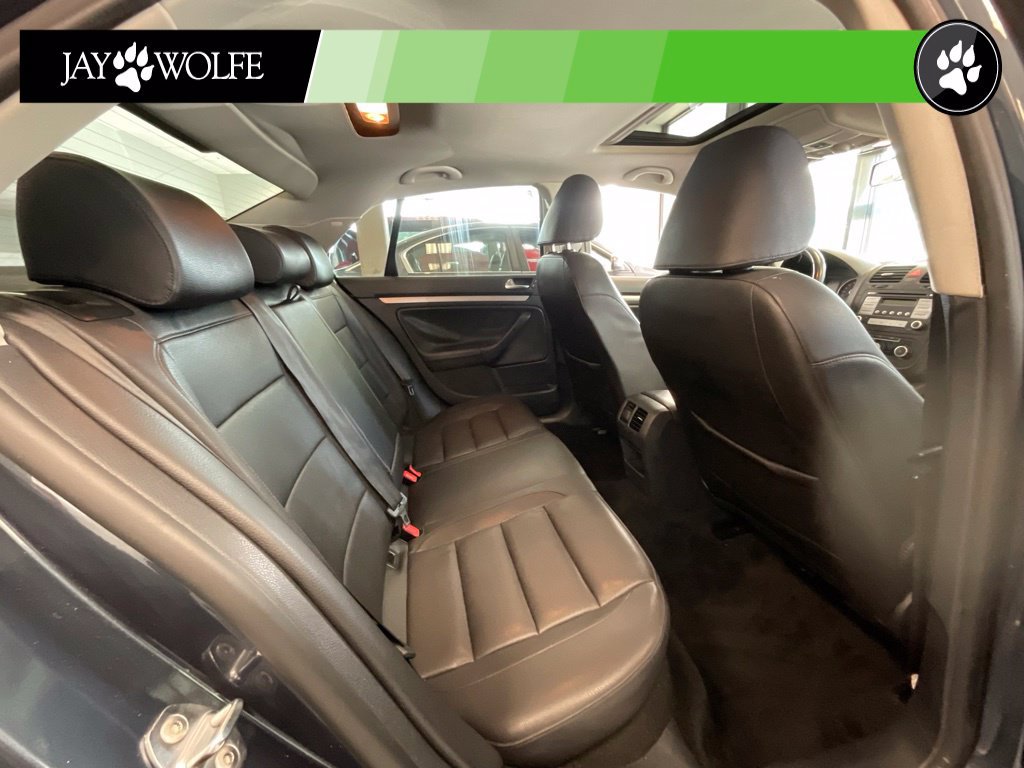 Used 2010 Volkswagen Jetta Limited Edition FWD image 16