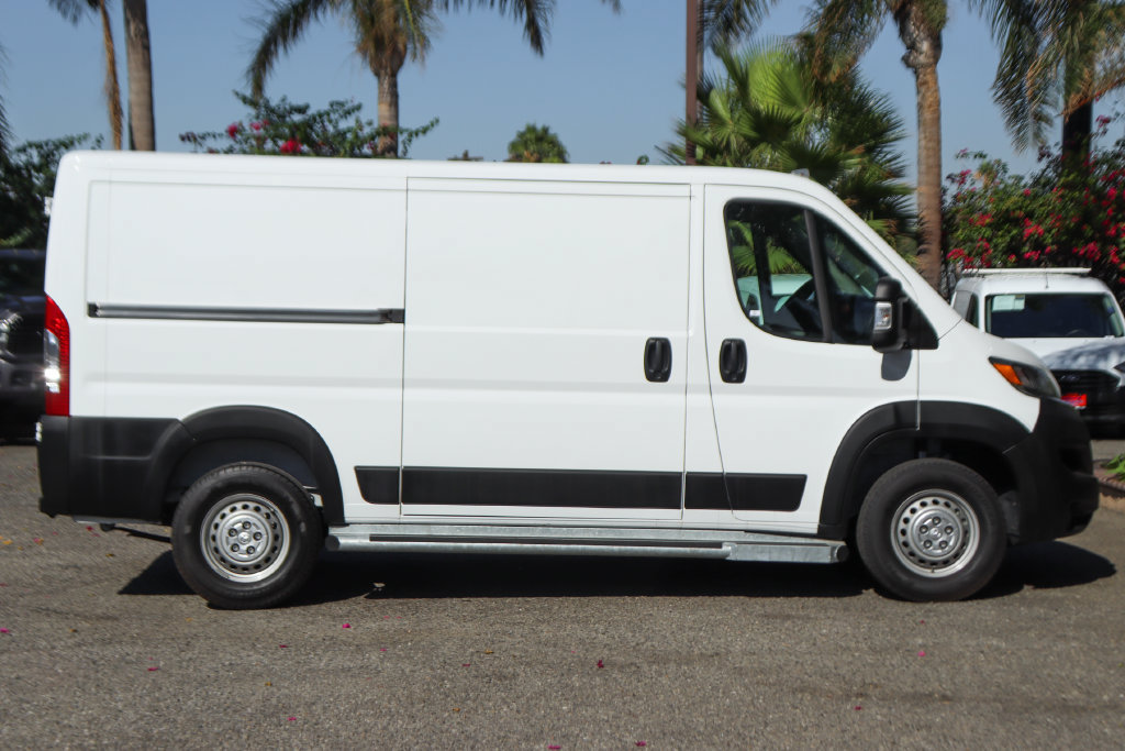 Used 2025 RAM ProMaster 2500 w/ U-Haul Equipment Group FWD image 11