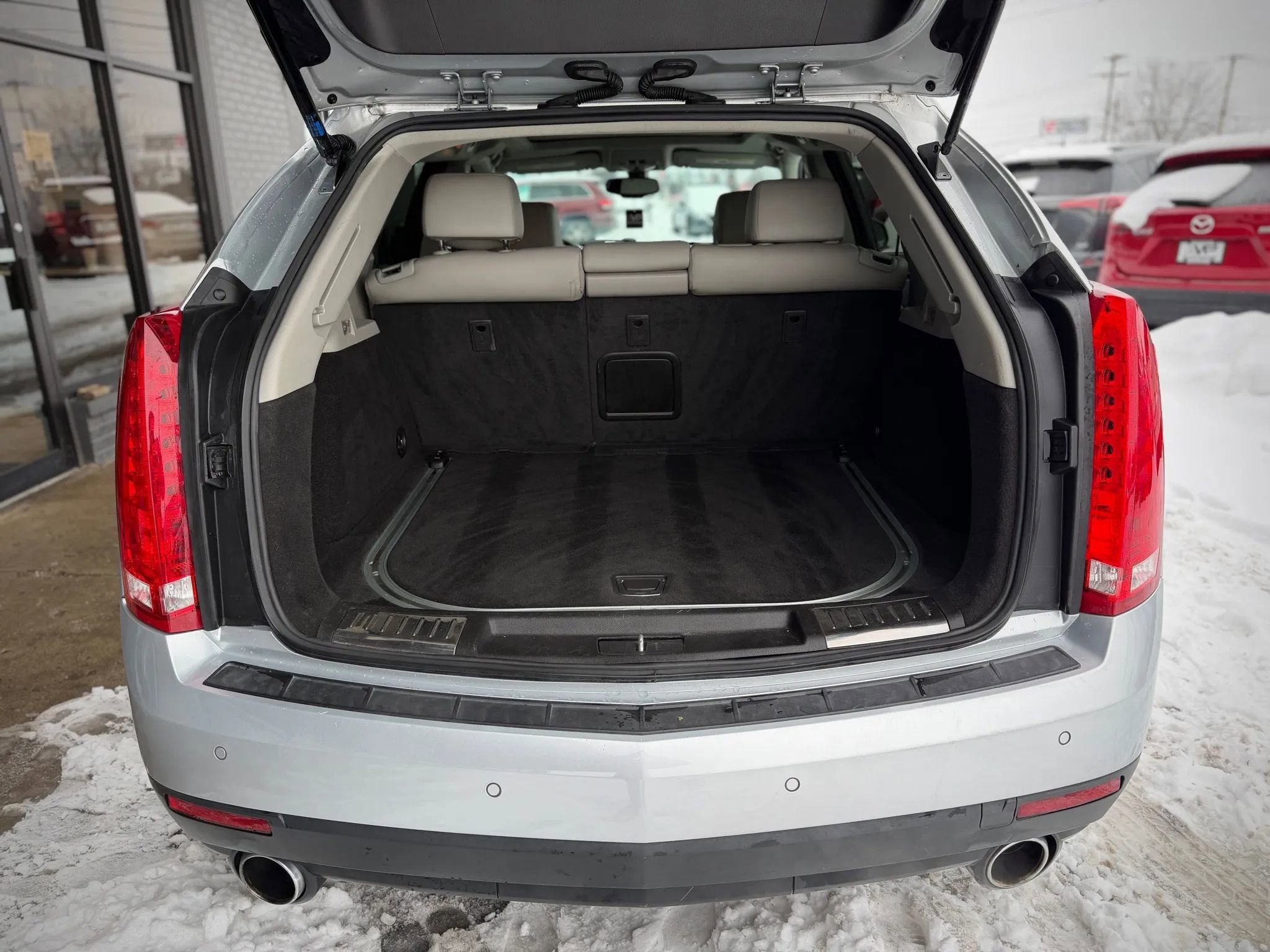 Used 2013 Cadillac SRX Luxury image 17