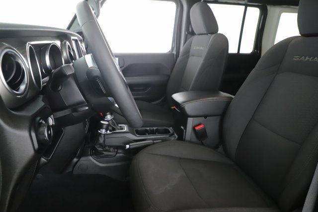 Used 2023 Jeep Wrangler Sahara image 16
