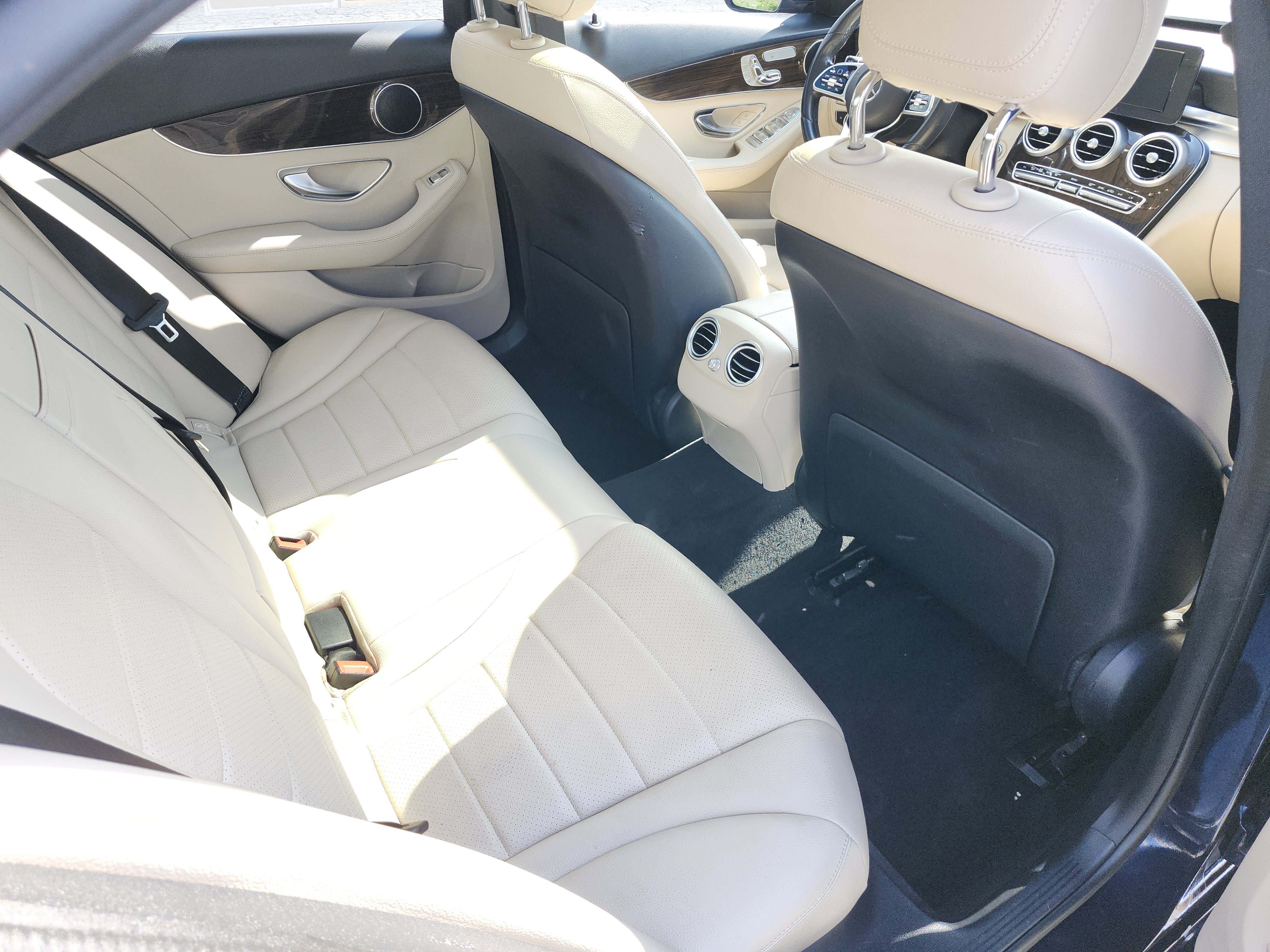 Used 2019 Mercedes-Benz C 300 4MATIC Sedan image 22