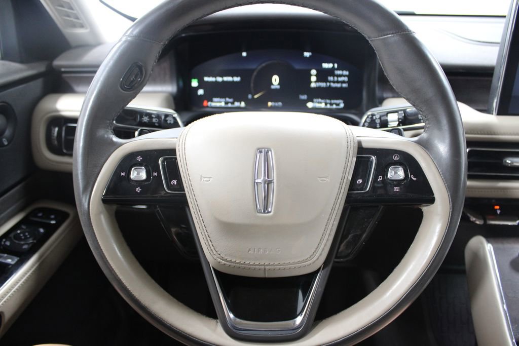 Used 2022 Lincoln Aviator Reserve image 39