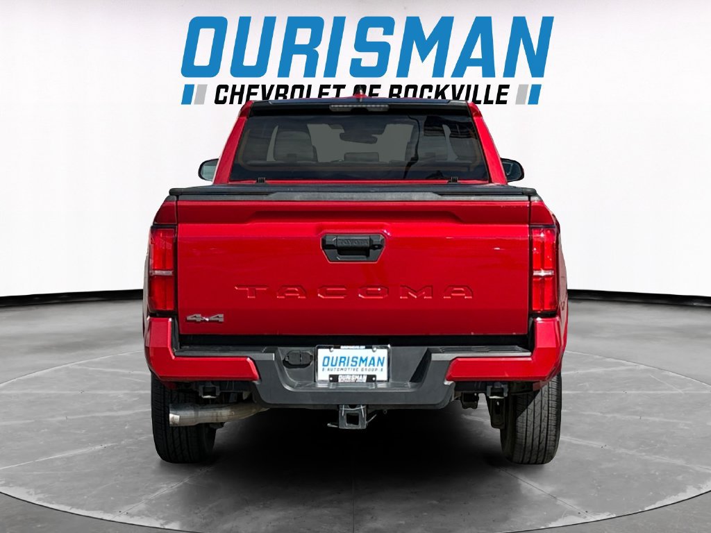 Used 2025 Toyota Tacoma SR5 AWD/4WD image 5