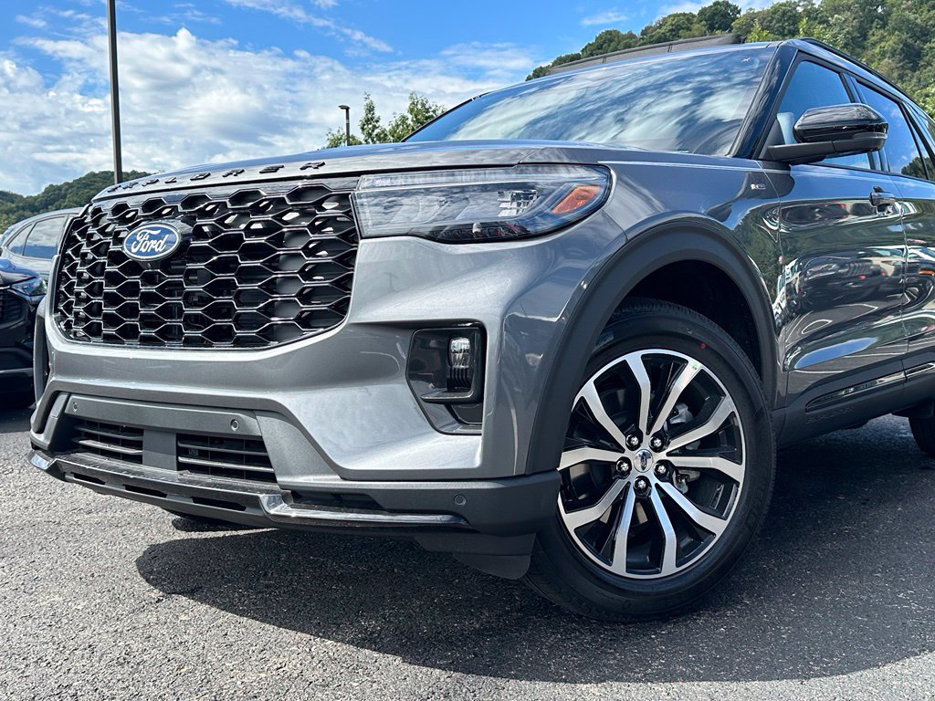 New 2027 Ford Explorer ST-Line AWD/4WD image 32