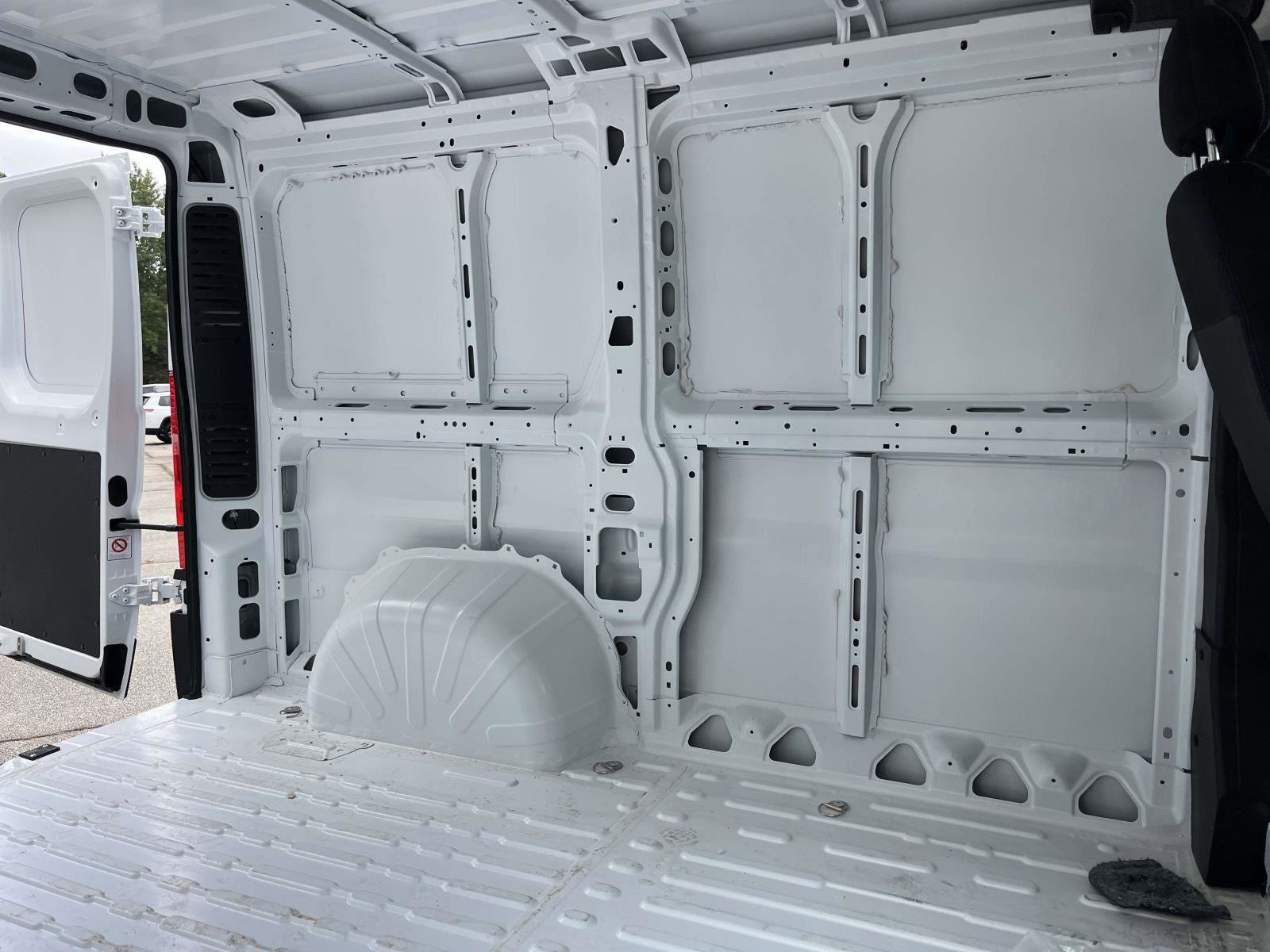 Used 2025 RAM ProMaster 1500 image 25