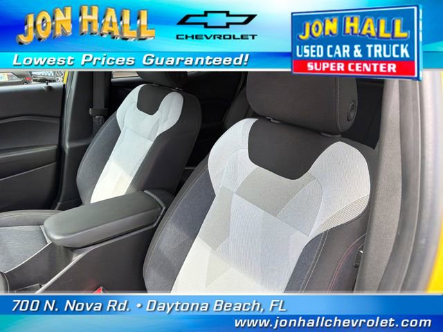 Used 2024 Chevrolet Trax RS w/ Sunroof Package FWD image 22