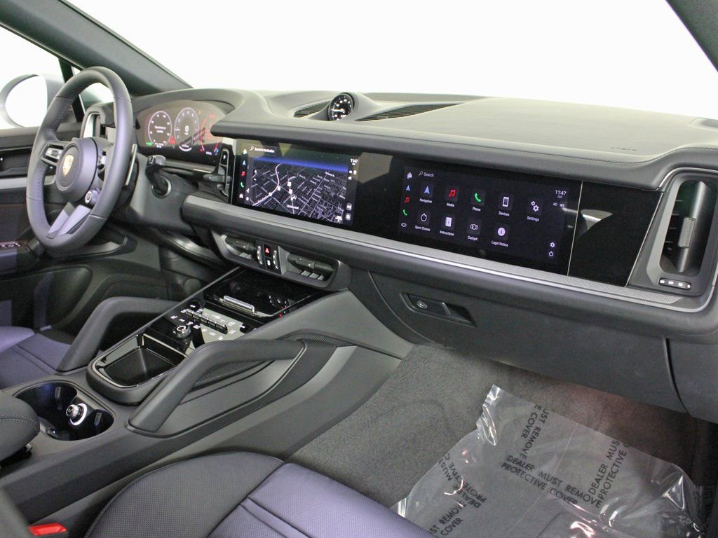 Certified 2025 Porsche Cayenne Coupe image 39