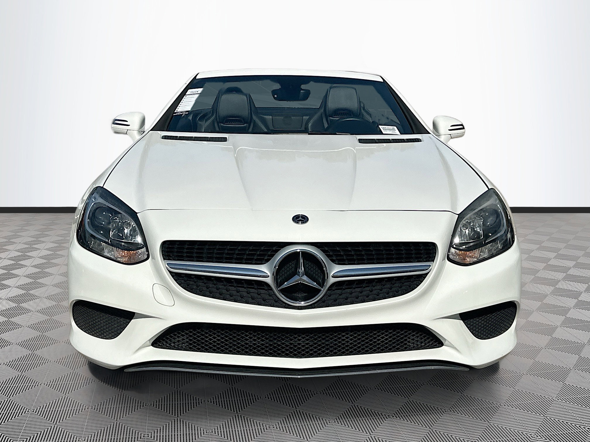 Used 2019 Mercedes-Benz SLC 300 SLC 300 image 2