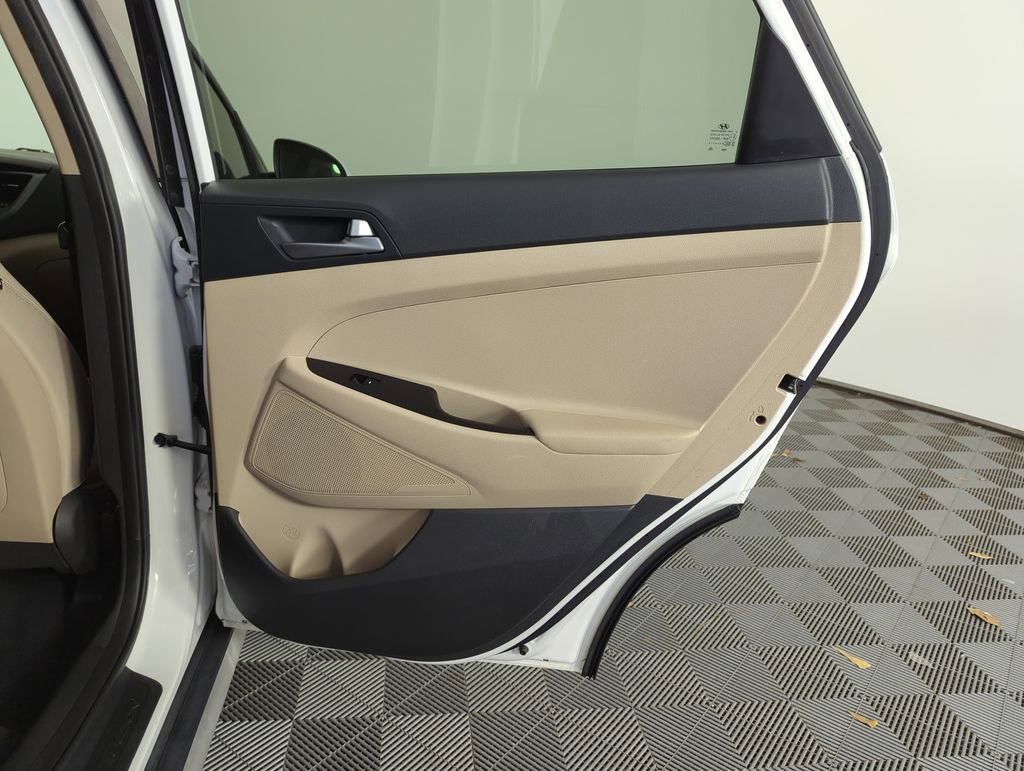 Used 2017 Hyundai Tucson SE image 30