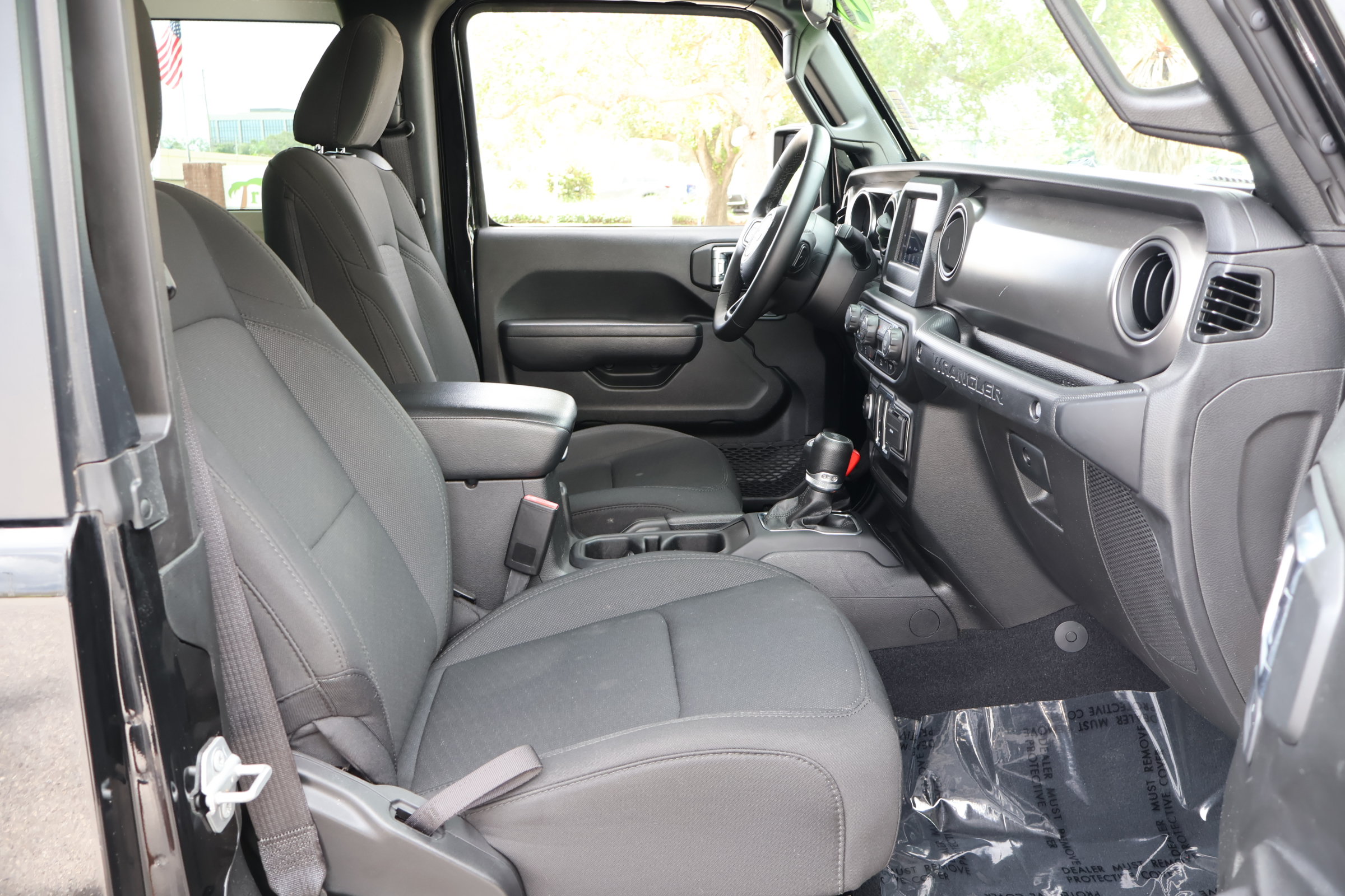 Used 2022 Jeep Wrangler Sport AWD/4WD image 17
