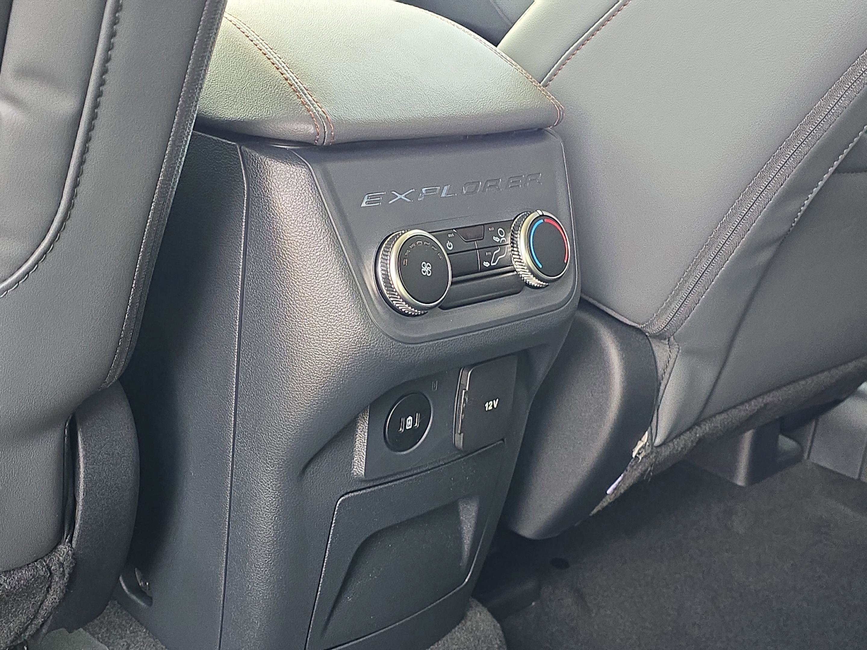 New 2026 Ford Explorer Active w/ Active Comfort Package image 9
