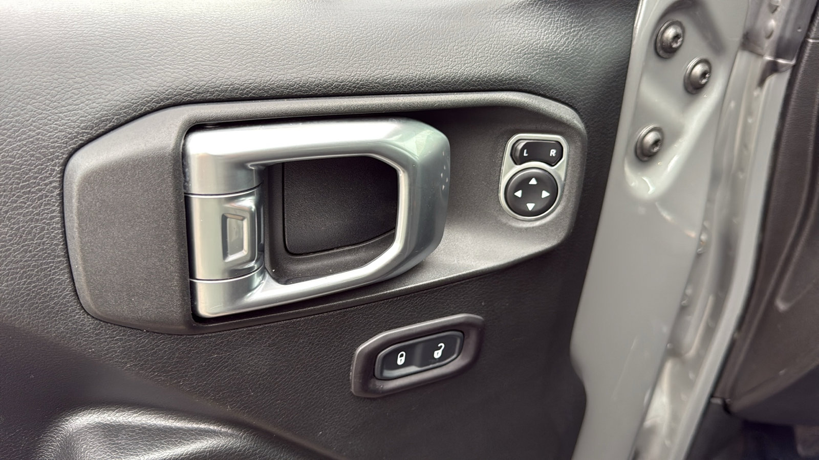 Used 2019 Jeep Wrangler Unlimited Rubicon w/ LED Lighting Group image 11