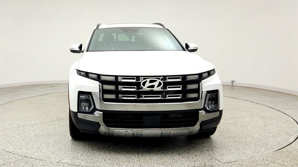 Used 2025 Hyundai Santa Cruz Limited AWD/4WD image 2