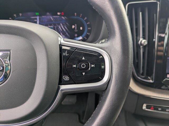 Used 2022 Volvo XC60 B6 Inscription w/ Advanced Package image 22