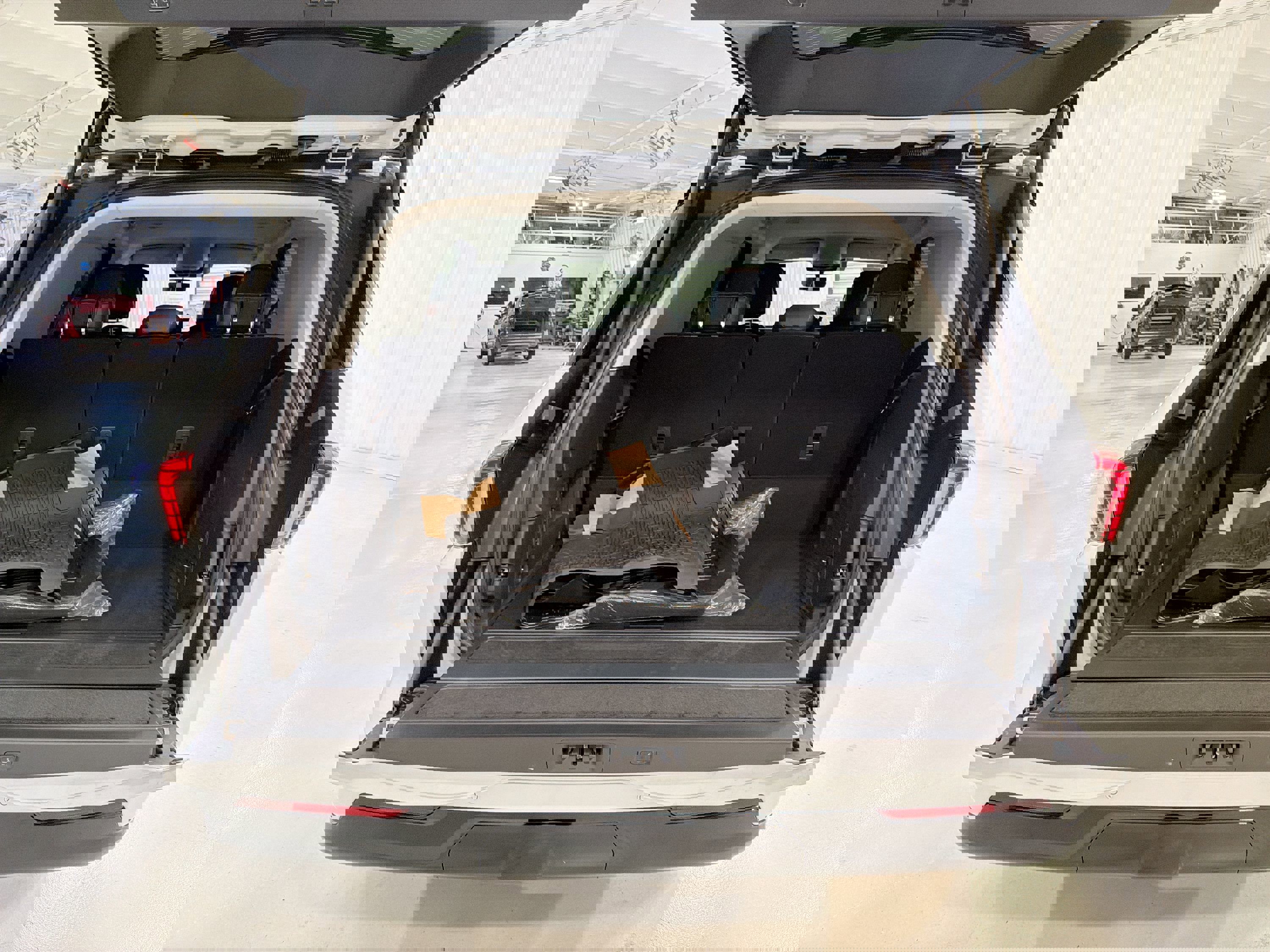 New 2026 Lincoln Navigator Premiere image 28