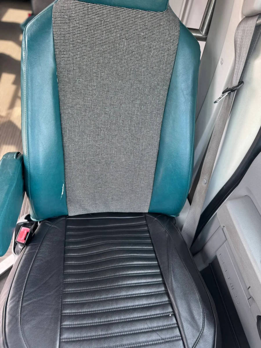 Used 2015 Ford E-350 and Econoline 350 Super Duty RWD image 23