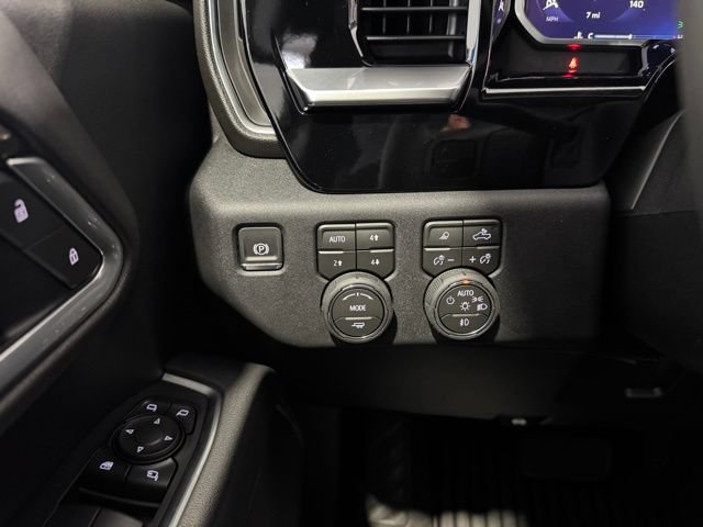 New 2026 Chevrolet Silverado 2500 LT w/ Z71 Chrome Sport Edition AWD/4WD image 17