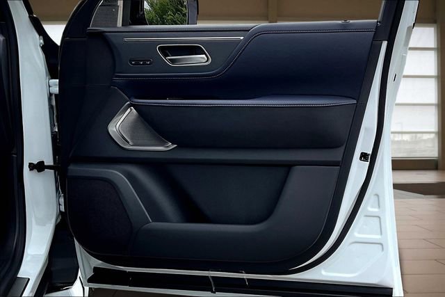 New 2026 INFINITI QX80 4WD image 24