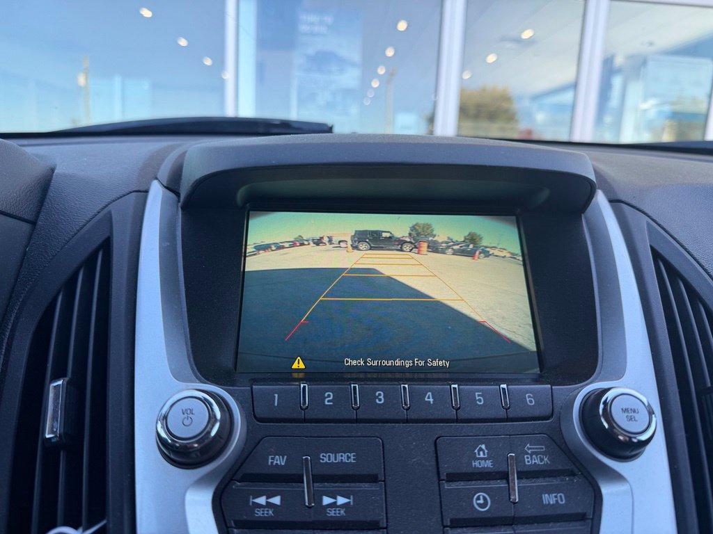 Used 2017 Chevrolet Equinox LT FWD image 8