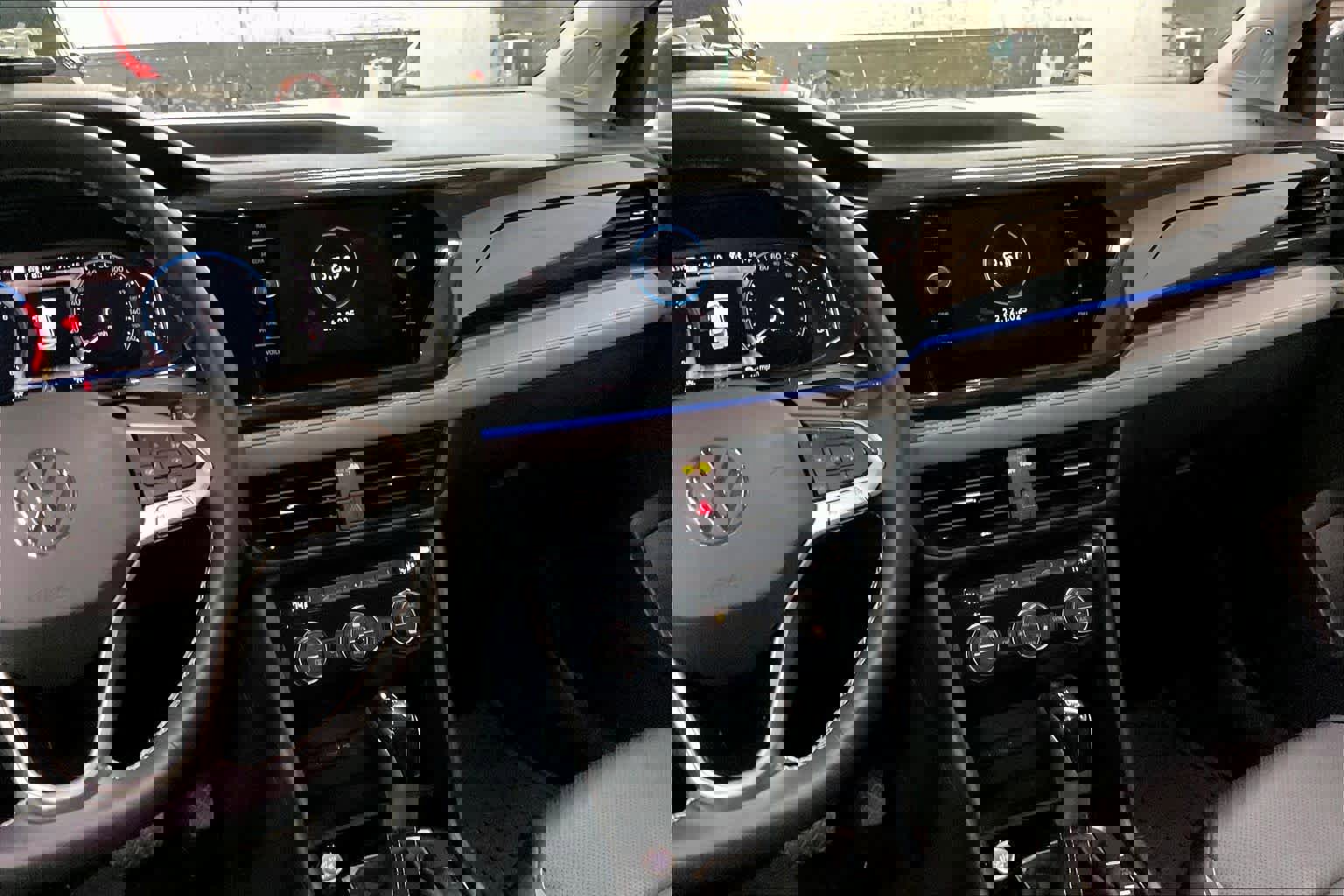 Used 2022 Volkswagen Taos SEL image 9